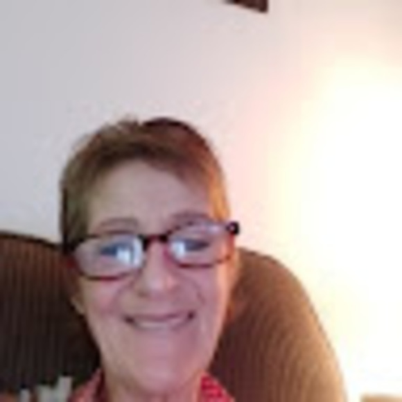 Meet your Posher, Kathleen - Picture 1 of 1